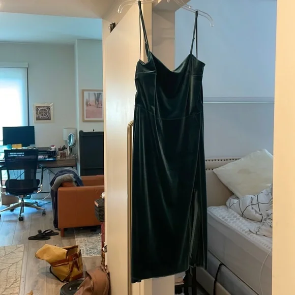 Green velvet dress with a slit